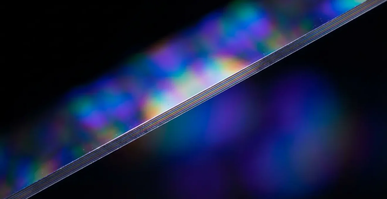 Système de miroirs de Bragg multicouches pour lithographie EUV avec précision picométrique